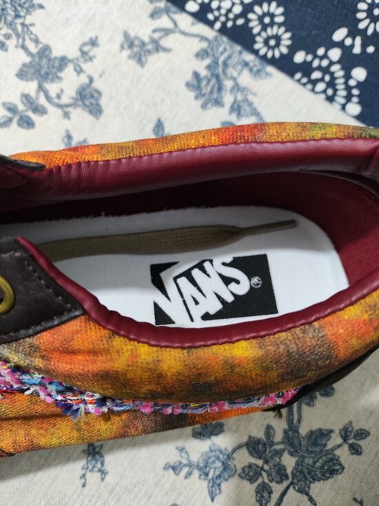 Vans Old Skool Tie-Dye Distressed Badge Low-Top Casual Skate Shoes main image 9